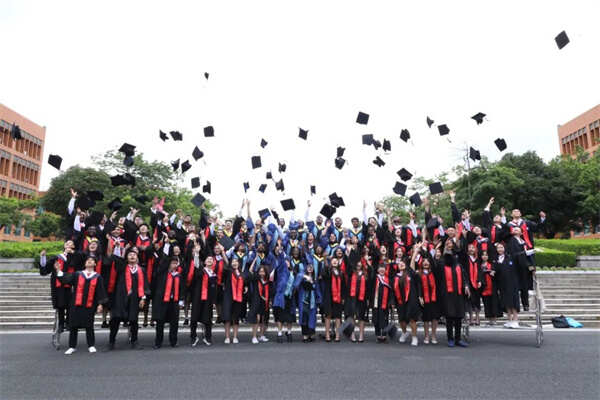 International Student from Bangladesh`s internship in Chinese Hospital (video)