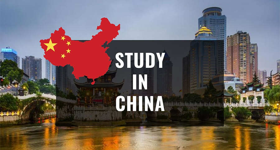 List of Institutions and Scale of Enrollment for Undergraduate Clinical Medicine Programs Taught in English for International Students, 2025/2026