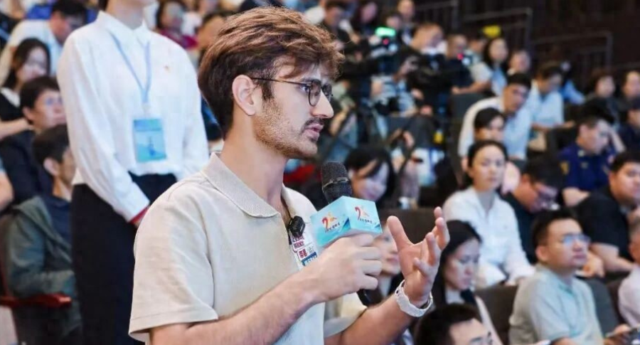 International Student Engages with Local Community and Entrepreneurship Support in Beijing