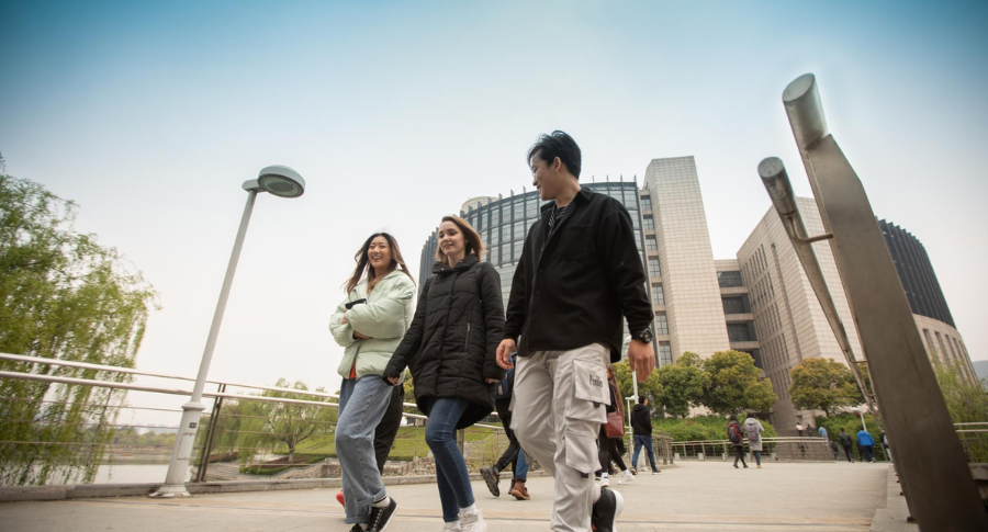 380,000 International Students in China: What Students Should Prepare for Before Enrolment